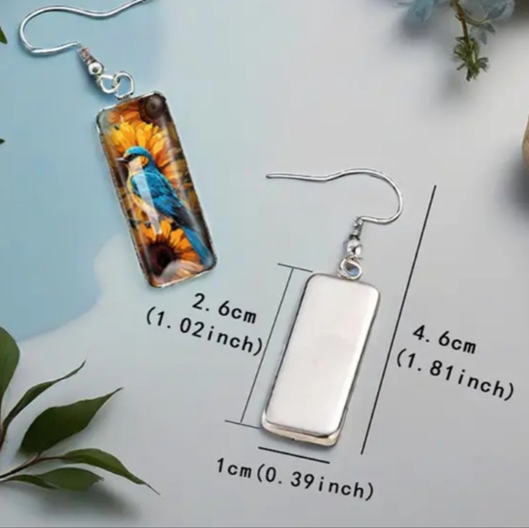 2/30$ Or 3/$35 NEW Boho Colorful Bird and Sunflower Dangling Earrings (#0249) - Picture 2 of 4